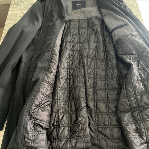 Hugo Boss lined Winter Dress Coat / Trench Coat - Black Polyester - Picture 4 of 6
